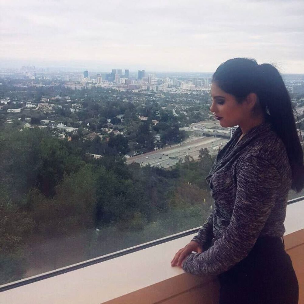 Meet your Posher, Felicia